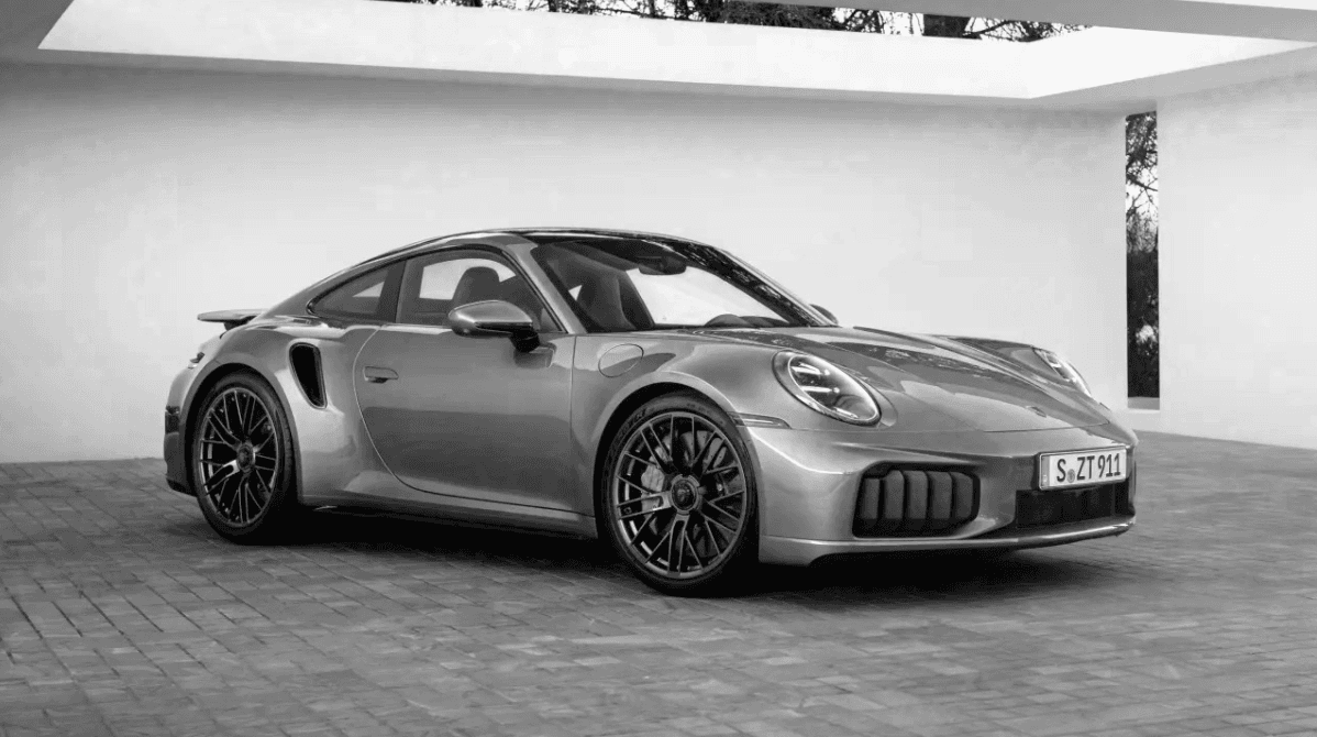 POTÊNCIA MÁXIMA: NOVO 911 TURBO S SUPERA TODOS OS ANTECESSORES
