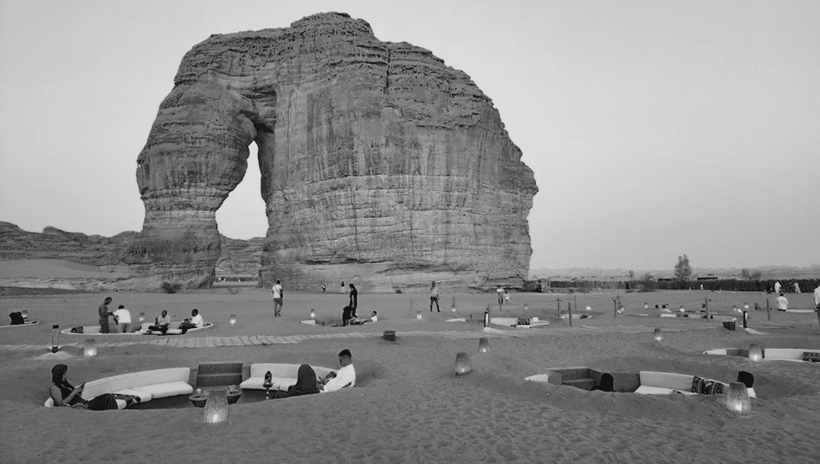 ALULA, O LUXO DO TEMPO ESCULPIDO NO DESERTO