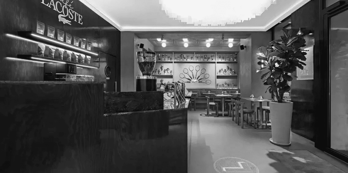 LACOSTE LEVA SEU LIFESTYLE PARA CAFETERIA EM PARIS