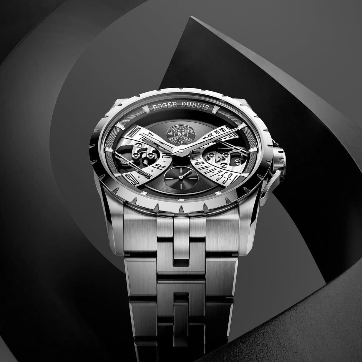 ROGER DUBUIS: CONTEMPORANEIDADE DE OLHO NA TRADIÇÃO